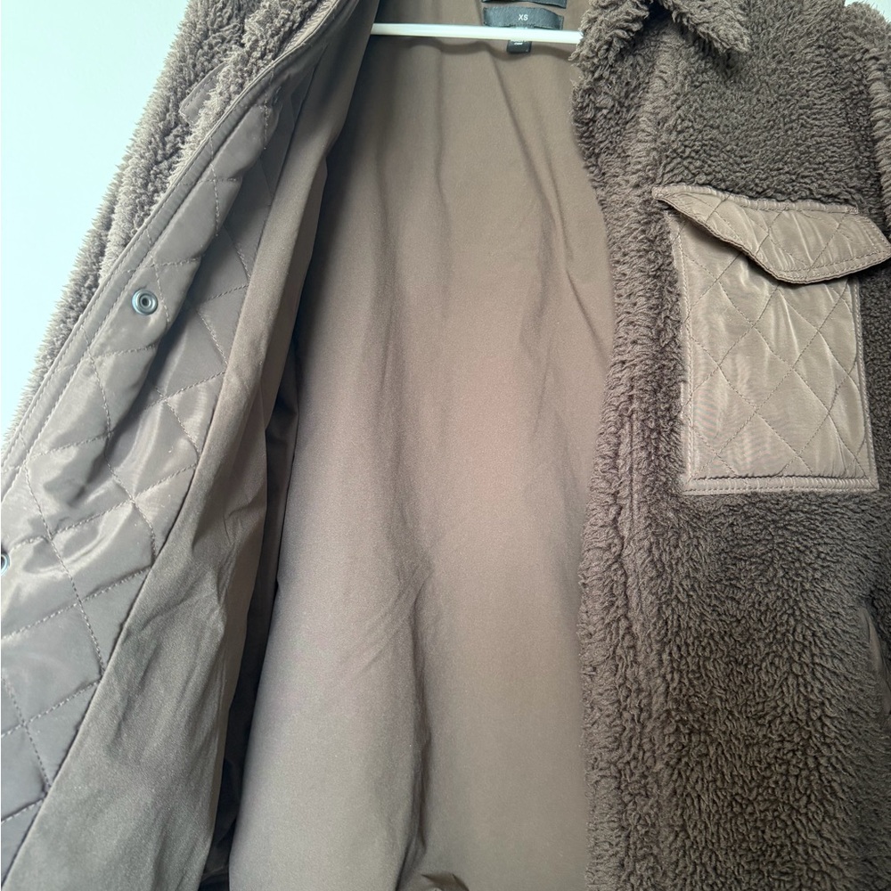ALO Yoga Brown Teddy Sherpa Jacket with Quilted Pockets - Picture 6 of 7